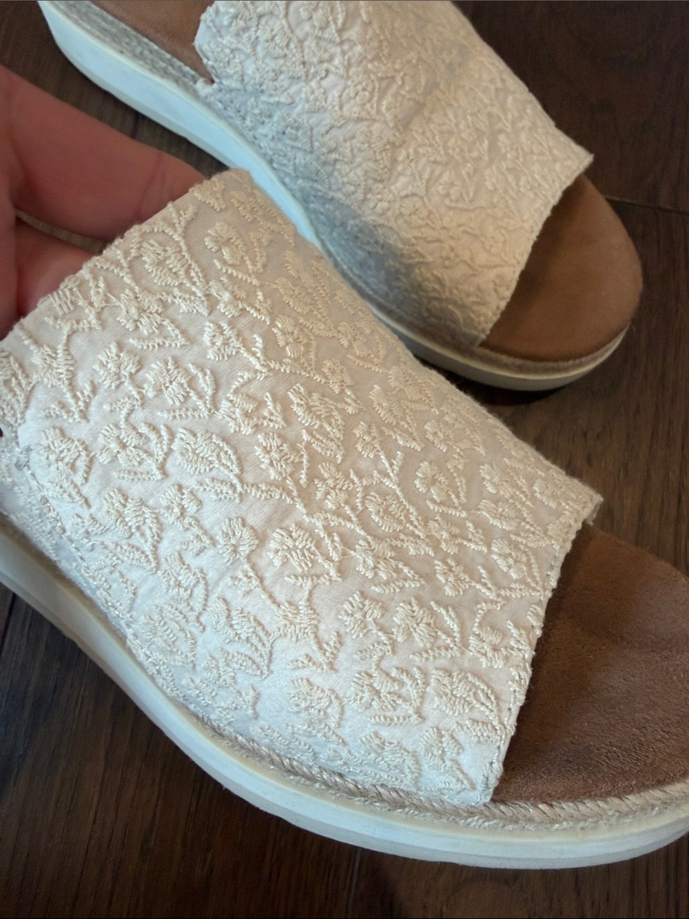 TOMS Cream Diana Textured Slide Mules Sandals Size 8 - P50 - Picture 4 of 8